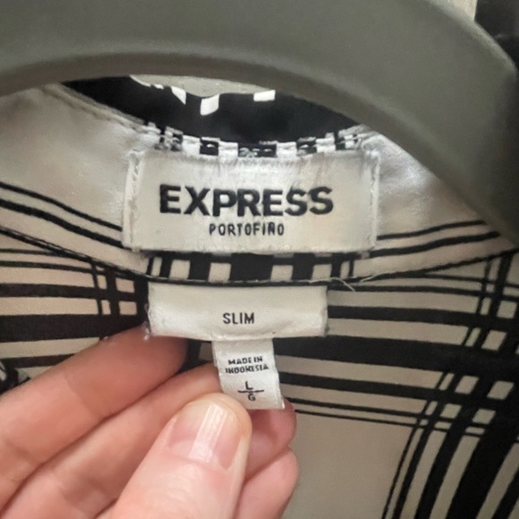 Express Black and White Blouse with Plaid Design - Picture 4 of 4